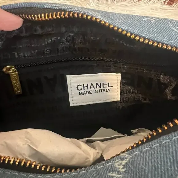 Denim Crossbody Light Blue w/ Gold Hardware Accents 9x5.5x2.5 - Picture 4 of 5